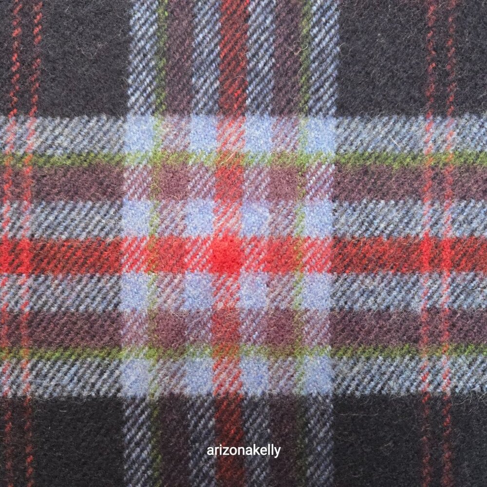 Aran Sweater Market Extra Fine Merino Wool Blue Plaid Scarf - Picture 8 of 10